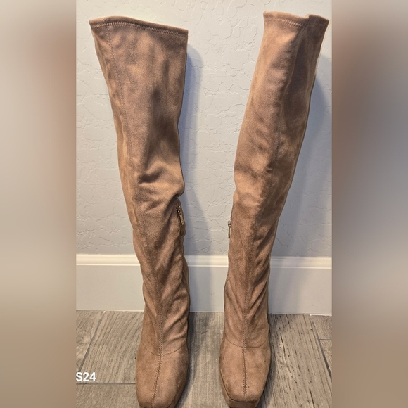 Jessica Simpson Daniyah Knee High Platform Boot Size: 10 - Picture 2 of 11